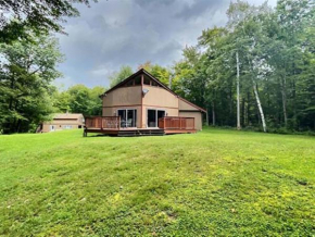 Dancing Bears 8BR 2 Hot Tub 2 Homes Location